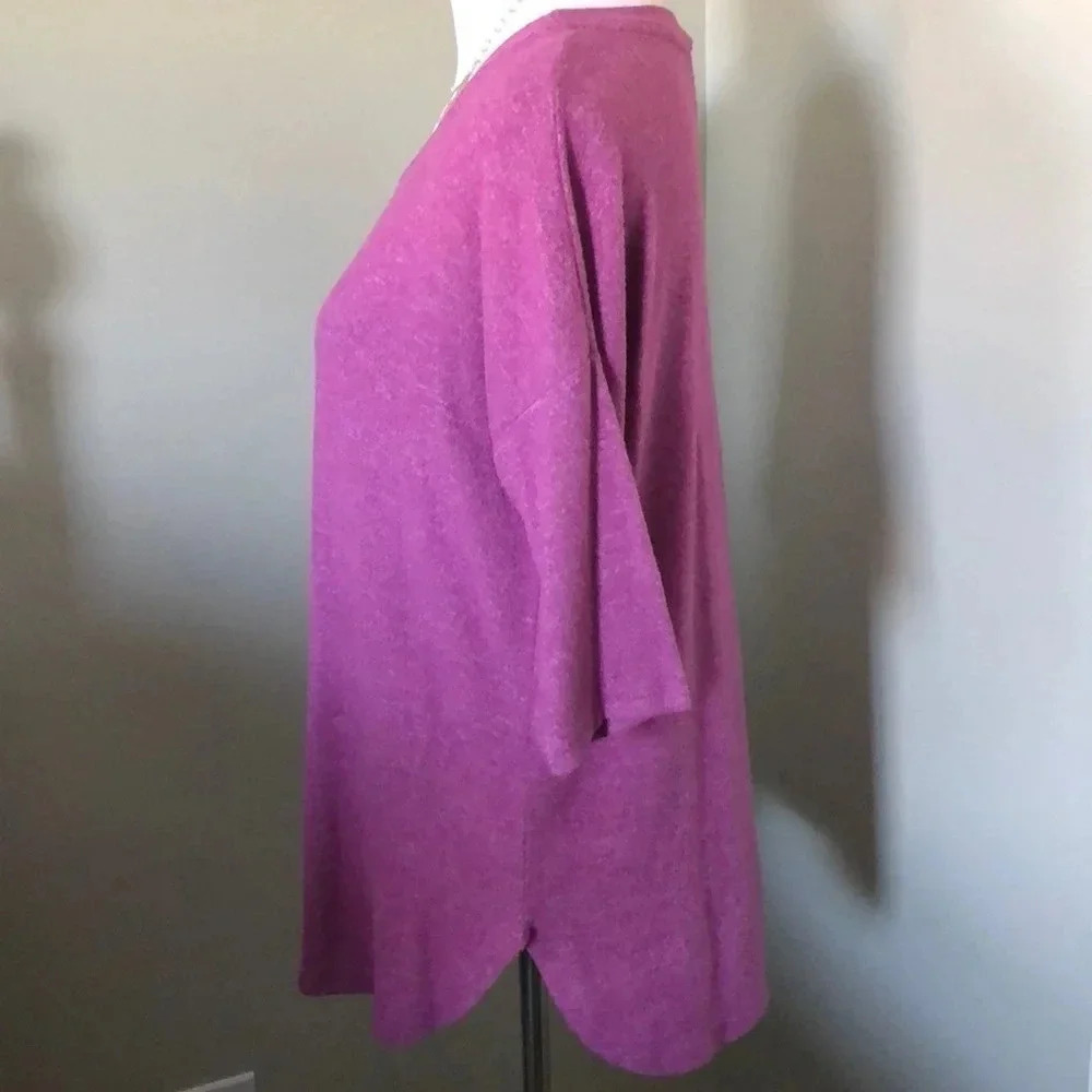 Pretty in Pink🌸 Super Soft Bobeau Tunic - Picture 3 of 4